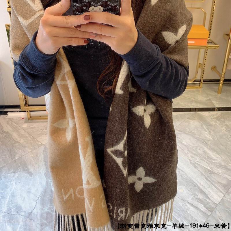 LV scarf 170X45cm E18